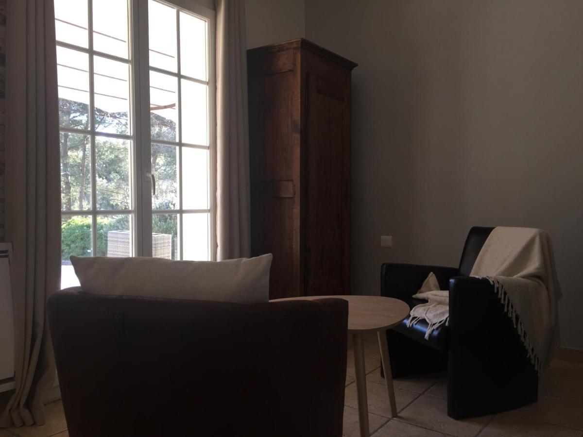 Pause En Provence Bed & Breakfast 3*
