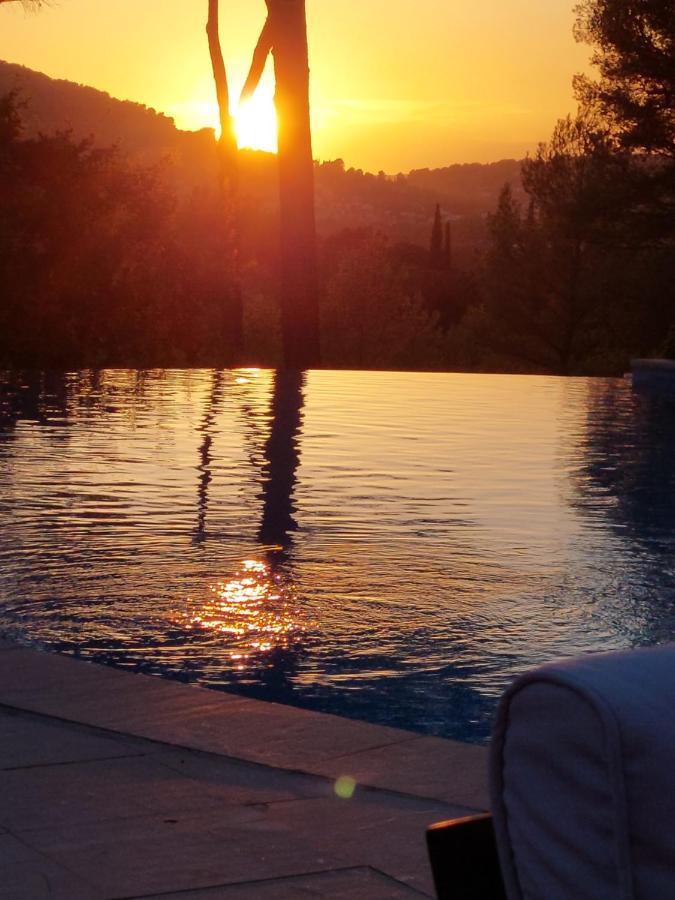 Pause En Provence Bed & Breakfast
